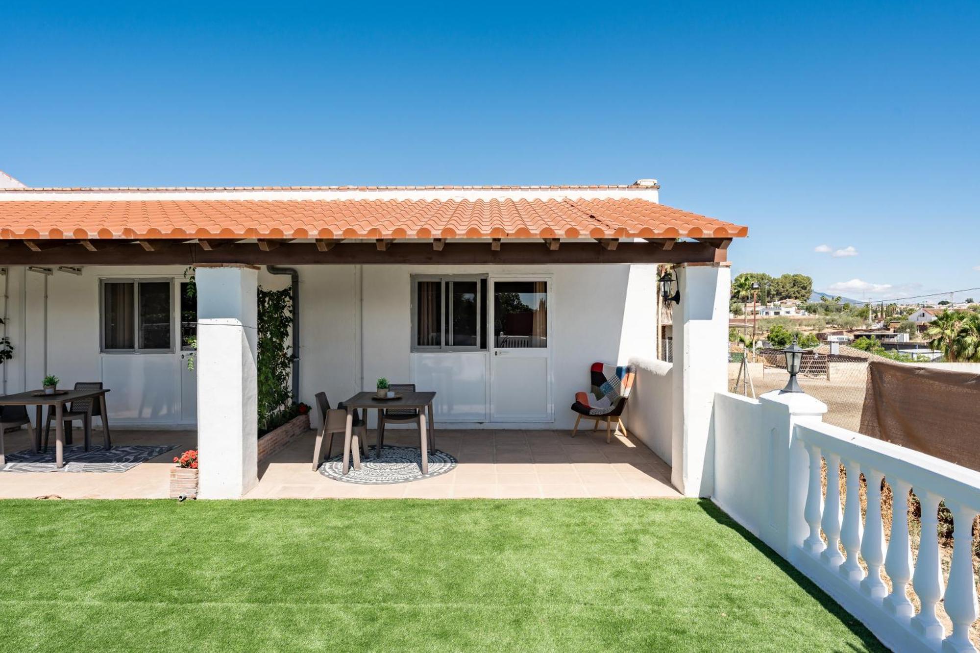 La Casa De Familia Bed & Breakfast Malaga Ngoại thất bức ảnh
