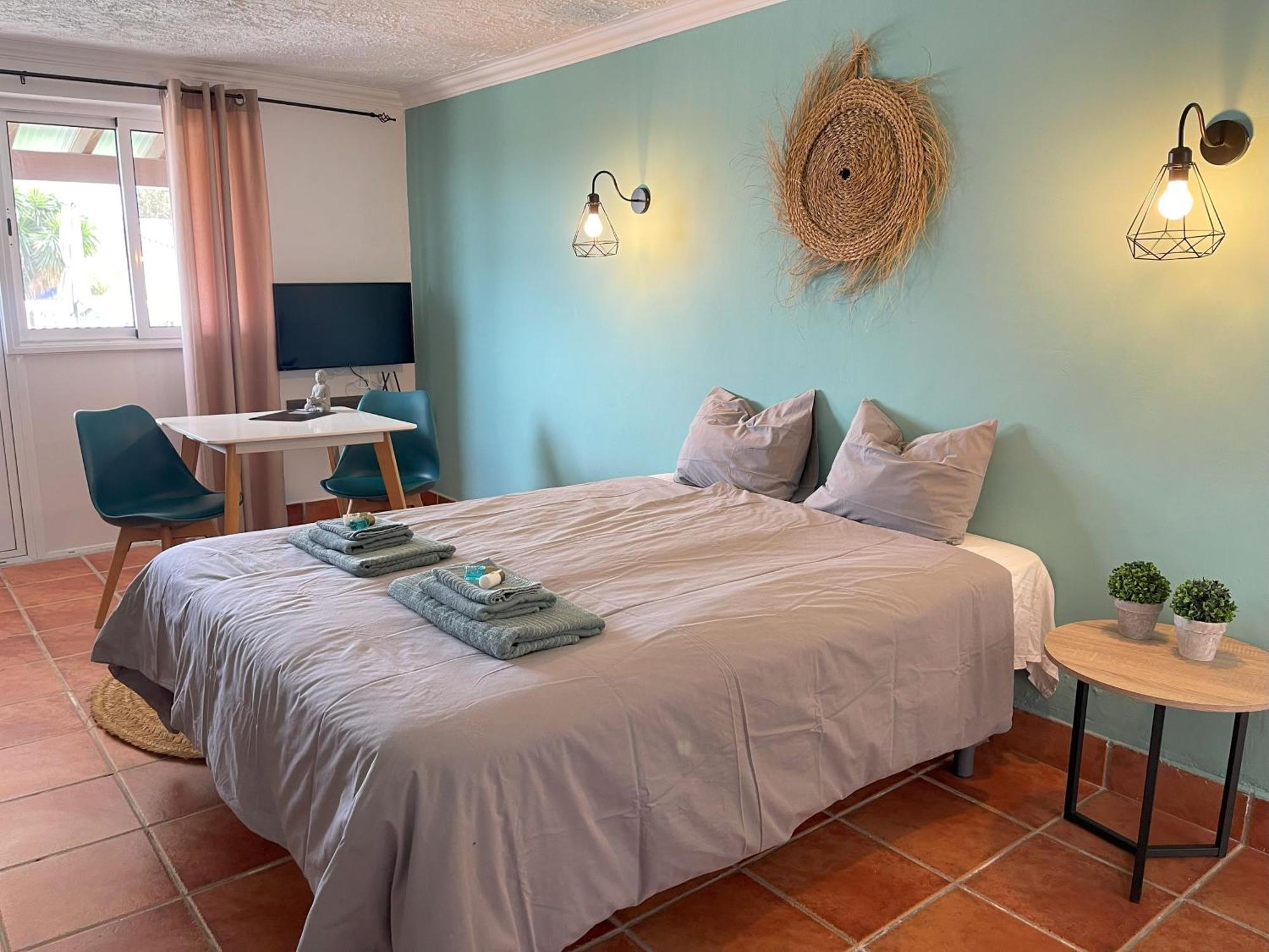 La Casa De Familia Bed & Breakfast Malaga Ngoại thất bức ảnh
